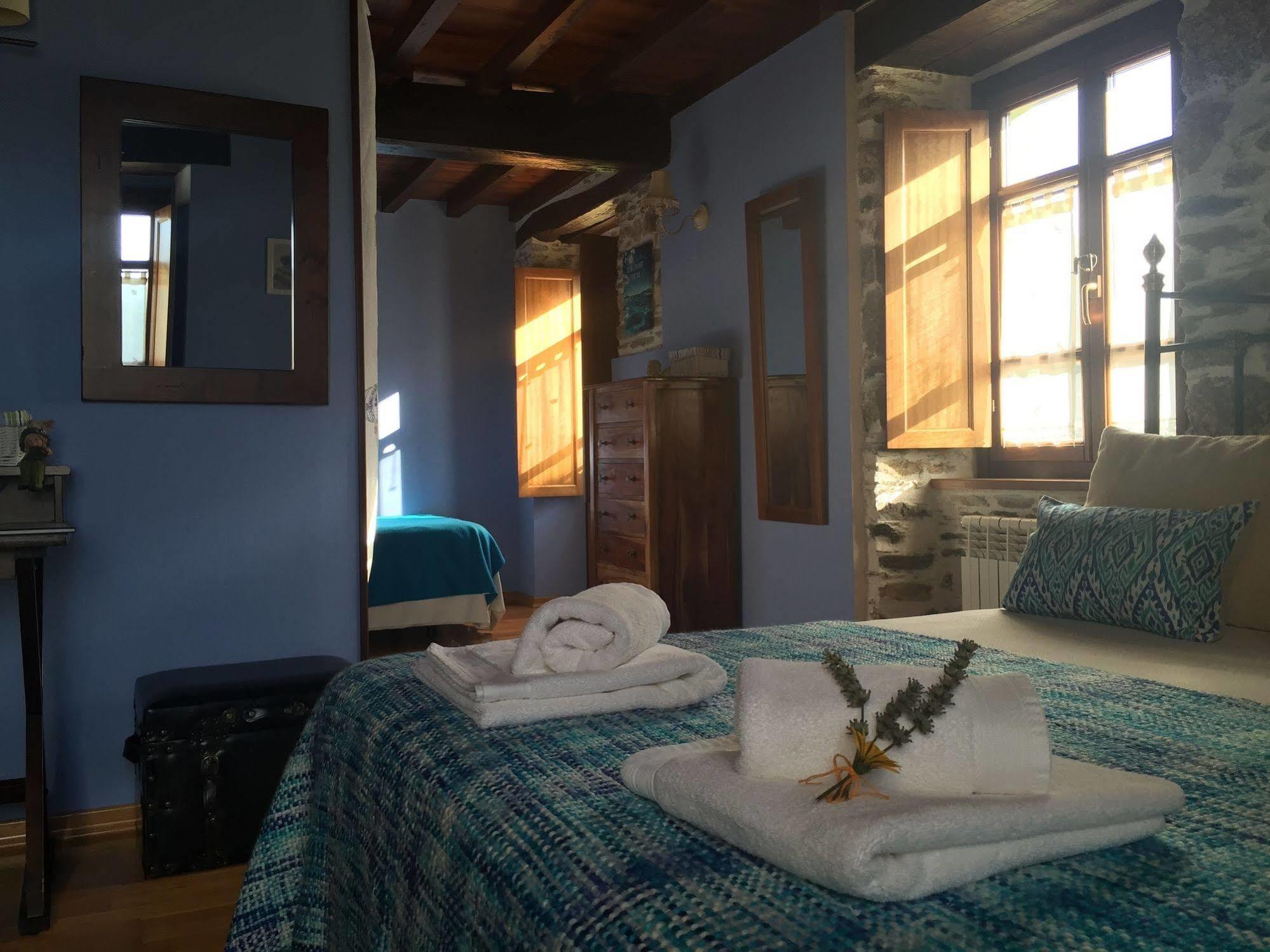 Os Tres Teixos Hotel Adelan Luaran gambar