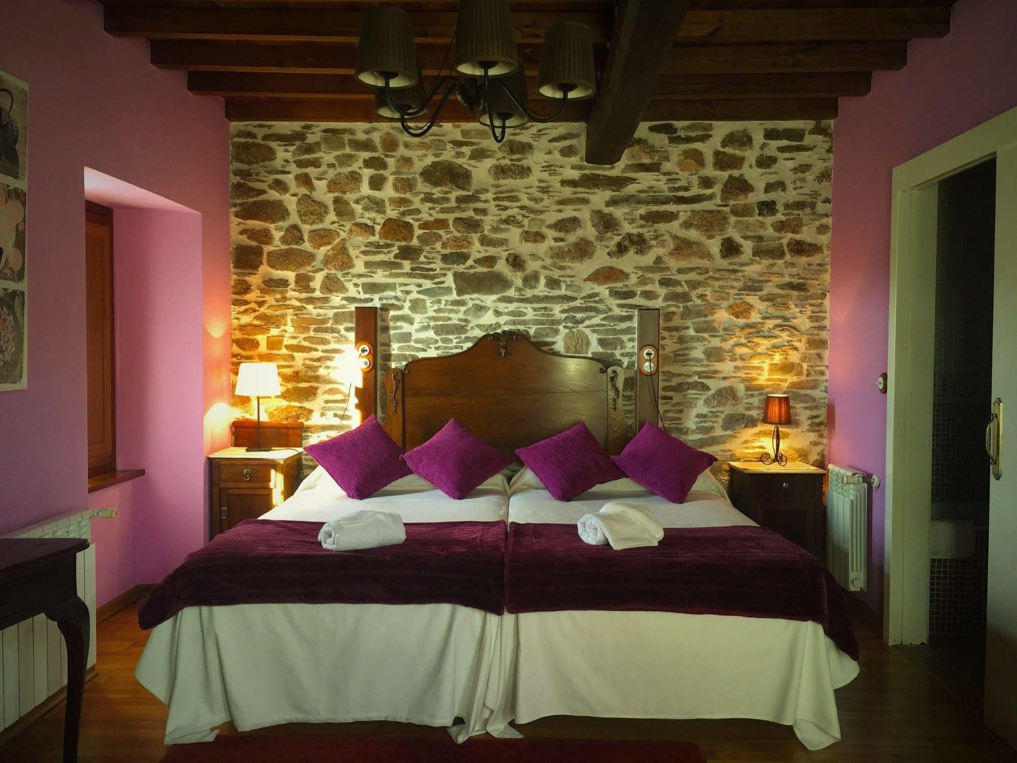 Os Tres Teixos Hotel Adelan Luaran gambar
