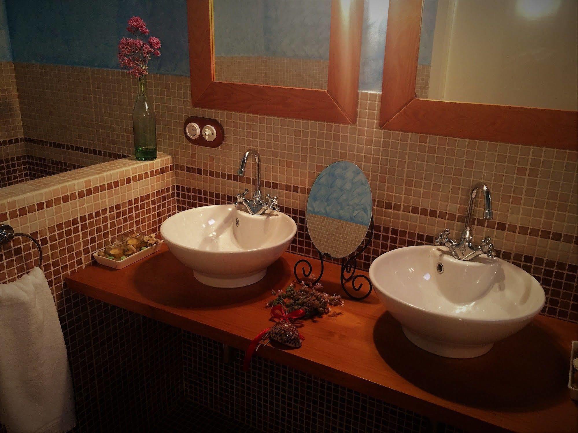 Os Tres Teixos Hotel Adelan Luaran gambar
