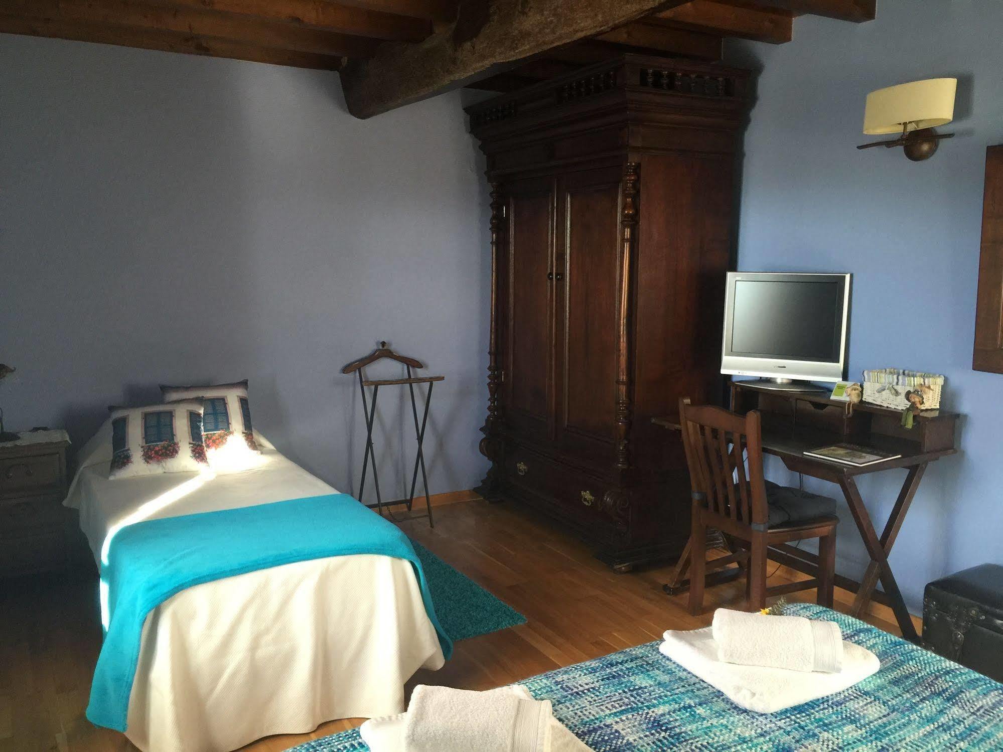 Os Tres Teixos Hotel Adelan Luaran gambar