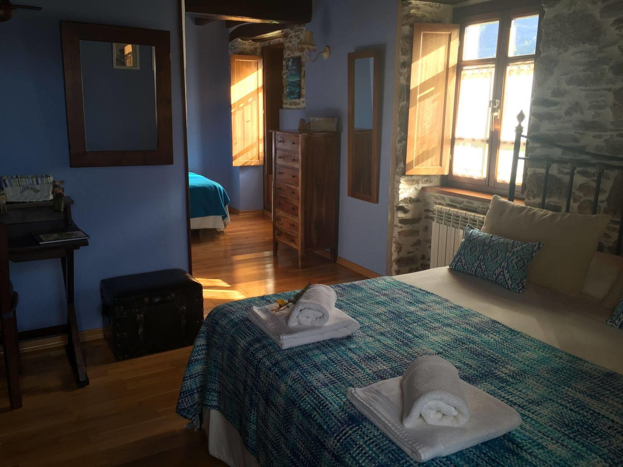 Os Tres Teixos Hotel Adelan Luaran gambar